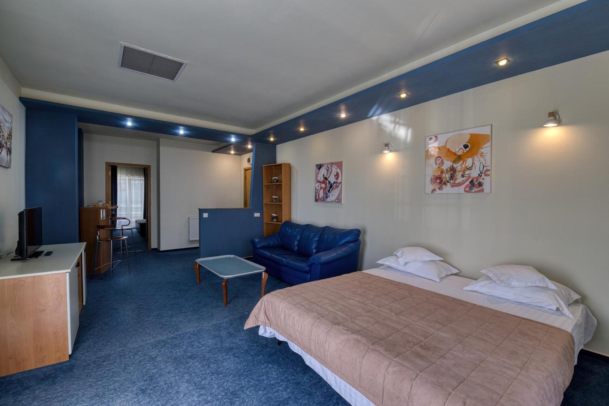 Hotel Torontal Тимишоара Екстериор снимка