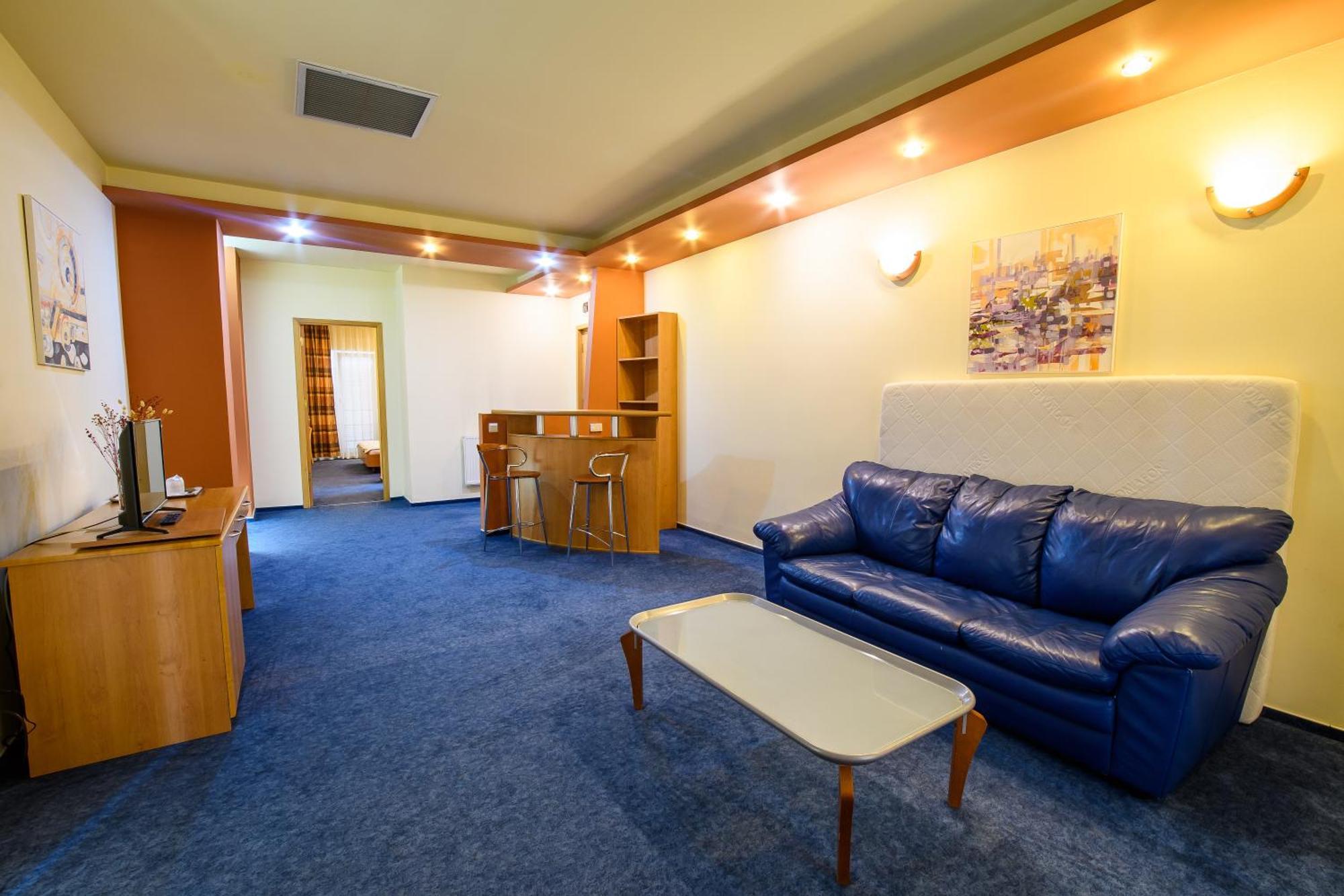 Hotel Torontal Тимишоара Екстериор снимка
