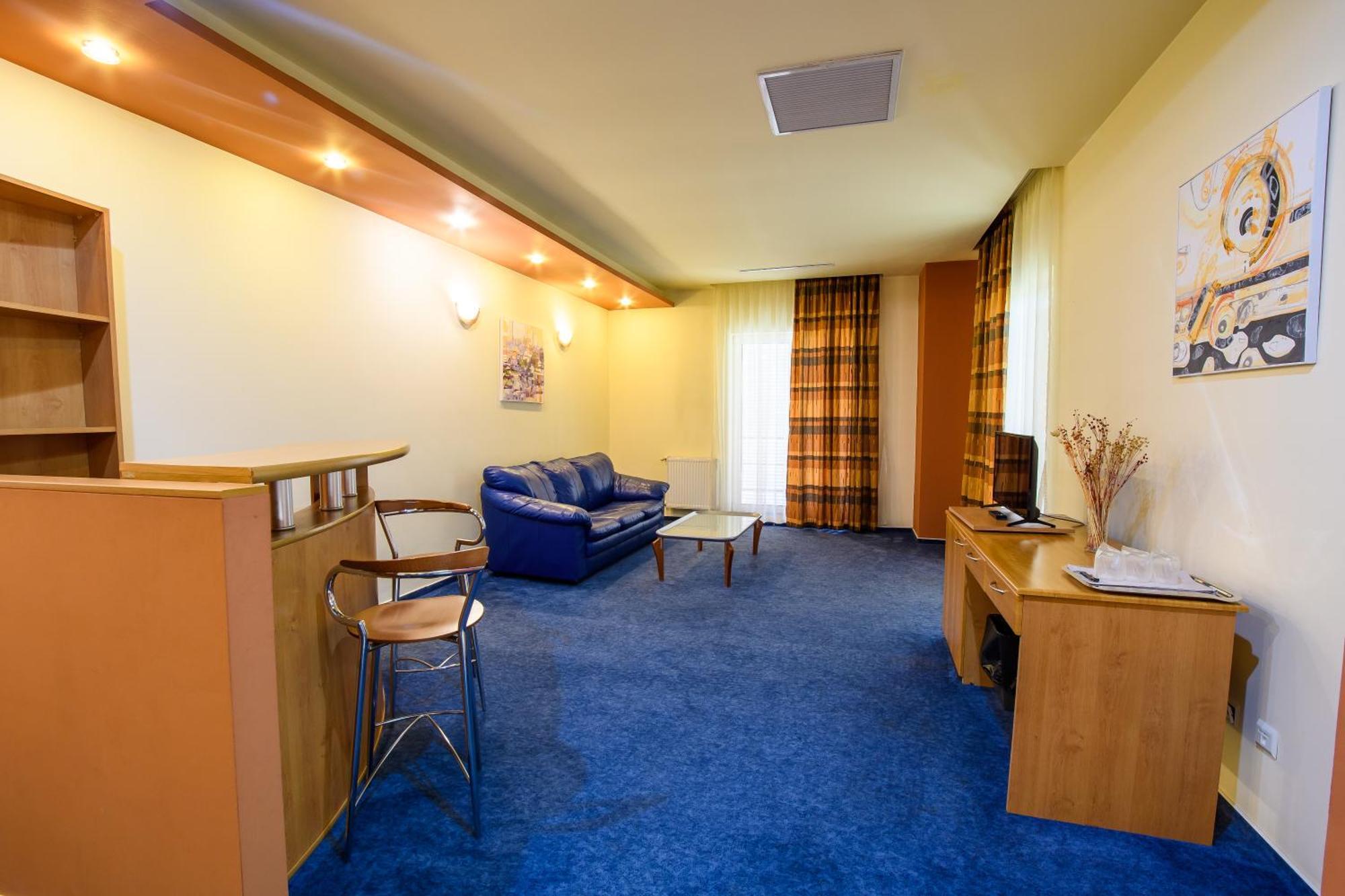 Hotel Torontal Тимишоара Екстериор снимка