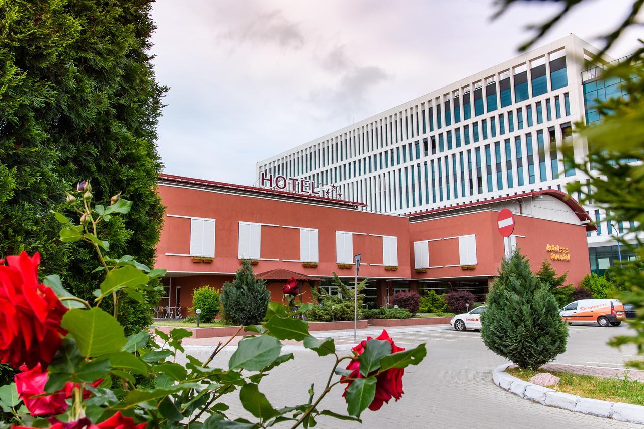 Hotel Torontal Тимишоара Екстериор снимка