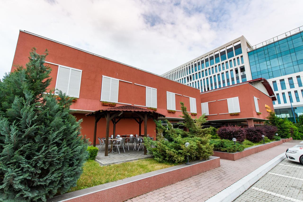 Hotel Torontal Тимишоара Екстериор снимка